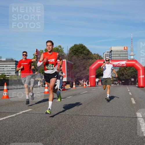 07.09.2025 - BARMER Alsterlauf Yannick Fuchs http://msf.ph/oto/8738787 07.09.2025 09:25:49 Laufen 8354 meine-sportfotos.de