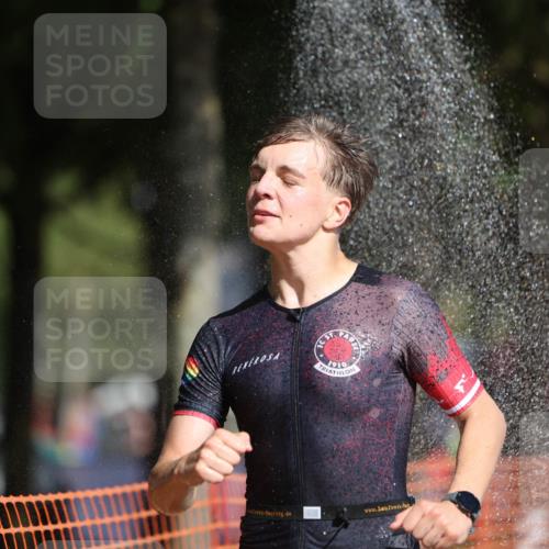 07.09.2025 - 19. Norderstedt Triathlon Michael Strokosch http://msf.ph/oto/8738793 07.09.2025 11:50:23 Laufen 1156 meine-sportfotos.de