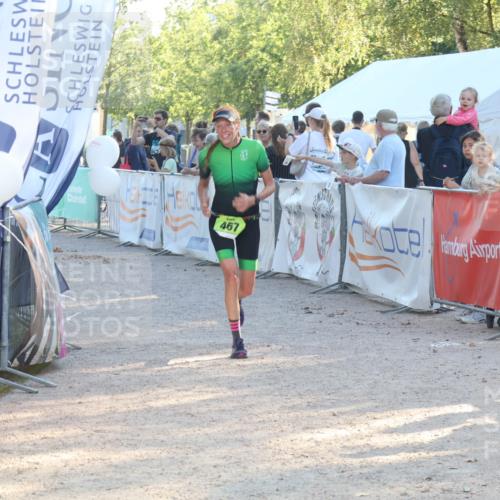 07.09.2025 - 19. Norderstedt Triathlon Luisa Fischer http://msf.ph/oto/8738798 07.09.2025 16:48:52 Ziel 467, 1077, 1093 meine-sportfotos.de