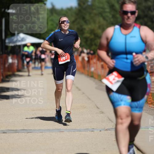 07.09.2025 - 19. Norderstedt Triathlon Michael Strokosch http://msf.ph/oto/8738809 07.09.2025 13:05:37 Laufen 742, 761 meine-sportfotos.de