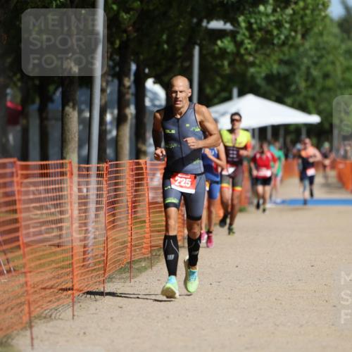 07.09.2025 - 19. Norderstedt Triathlon Michael Strokosch http://msf.ph/oto/8738811 07.09.2025 11:50:39 Laufen 225, 1185, 1335 meine-sportfotos.de