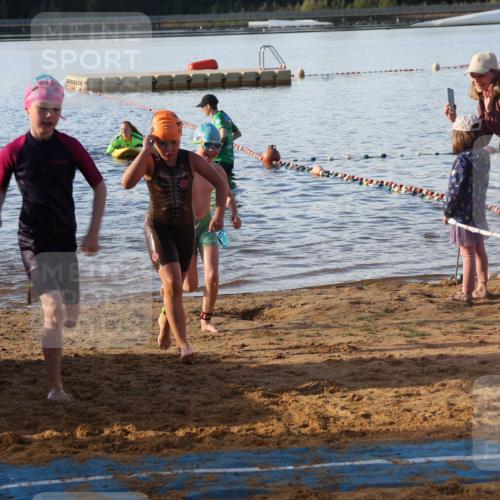 07.09.2025 - 19. Norderstedt Triathlon Luisa Fischer http://msf.ph/oto/8738826 07.09.2025 09:03:56 Schwimmen 8, 10, 13, 18, 20, 28, 35, 48 meine-sportfotos.de