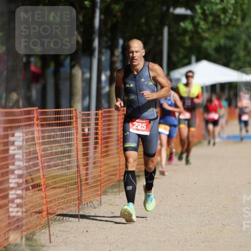 07.09.2025 - 19. Norderstedt Triathlon Michael Strokosch http://msf.ph/oto/8738838 07.09.2025 11:50:39 Laufen 225, 1185, 1335 meine-sportfotos.de
