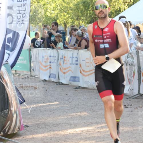 07.09.2025 - 19. Norderstedt Triathlon Luisa Fischer http://msf.ph/oto/8738845 07.09.2025 16:48:56 Ziel 467, 1093, 1575 meine-sportfotos.de