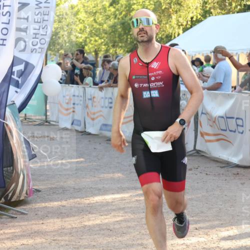 07.09.2025 - 19. Norderstedt Triathlon Luisa Fischer http://msf.ph/oto/8738864 07.09.2025 16:48:57 Ziel 467, 1575 meine-sportfotos.de