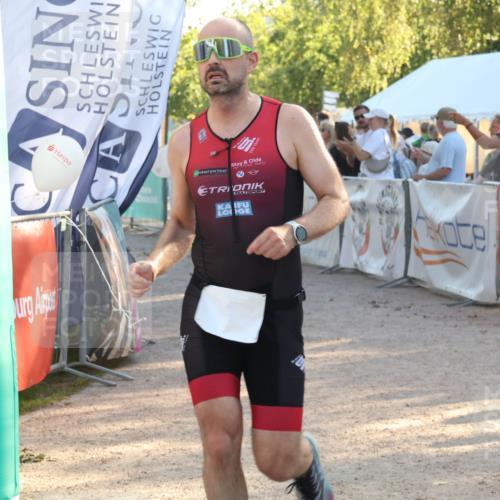 07.09.2025 - 19. Norderstedt Triathlon Luisa Fischer http://msf.ph/oto/8738872 07.09.2025 16:48:58 Ziel 467, 1575 meine-sportfotos.de