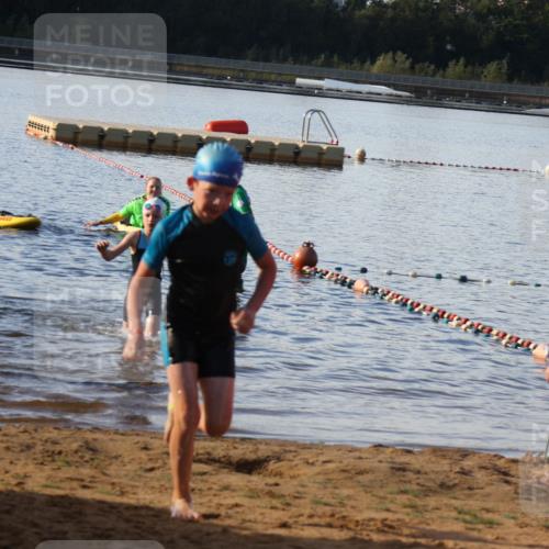 07.09.2025 - 19. Norderstedt Triathlon Luisa Fischer http://msf.ph/oto/8738875 07.09.2025 09:04:13 Schwimmen 24, 43 meine-sportfotos.de