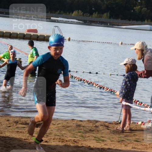 07.09.2025 - 19. Norderstedt Triathlon Luisa Fischer http://msf.ph/oto/8738881 07.09.2025 09:04:13 Schwimmen 24, 43 meine-sportfotos.de