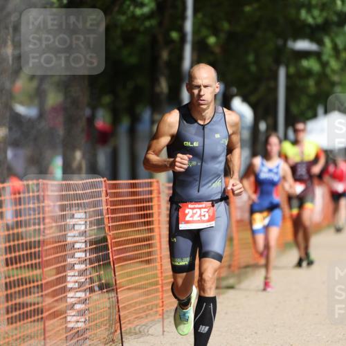 07.09.2025 - 19. Norderstedt Triathlon Michael Strokosch http://msf.ph/oto/8738900 07.09.2025 11:50:40 Laufen 225, 1185, 1335 meine-sportfotos.de