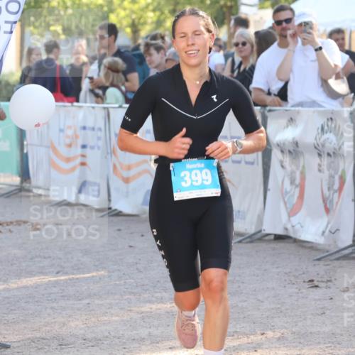 07.09.2025 - 19. Norderstedt Triathlon Luisa Fischer http://msf.ph/oto/8738906 07.09.2025 16:49:02 Ziel 399, 467, 1575 meine-sportfotos.de