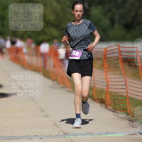 07.09.2025 - 19. Norderstedt Triathlon Michael Strokosch http://msf.ph/oto/8738907 07.09.2025 13:46:38 Laufen 359, 804 meine-sportfotos.de