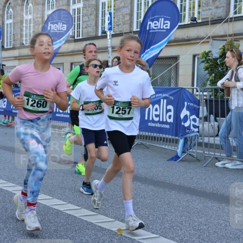 07.09.2025 - BARMER Alsterlauf Strokosch-Dieckow http://msf.ph/oto/8738922 07.09.2025 11:43:20 Ziel 1022, 1084, 1115, 1130, 1131, 8382 meine-sportfotos.de