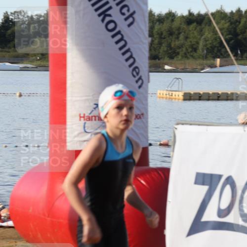 07.09.2025 - 19. Norderstedt Triathlon Luisa Fischer http://msf.ph/oto/8738937 07.09.2025 09:04:20 Schwimmen 22, 24, 43 meine-sportfotos.de