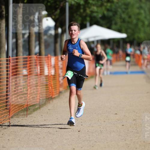 07.09.2025 - 19. Norderstedt Triathlon Michael Strokosch http://msf.ph/oto/8738975 07.09.2025 10:54:51 Laufen 676, 678 meine-sportfotos.de