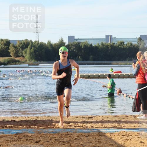 07.09.2025 - 19. Norderstedt Triathlon Luisa Fischer http://msf.ph/oto/8738979 07.09.2025 09:28:22 Schwimmen 553, 633 meine-sportfotos.de