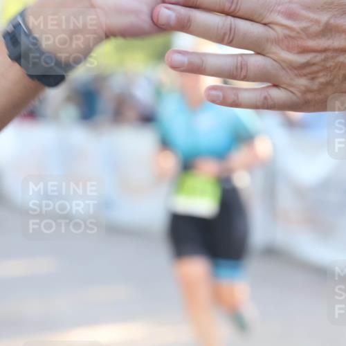 07.09.2025 - 19. Norderstedt Triathlon Luisa Fischer http://msf.ph/oto/8739009 07.09.2025 16:49:10 Ziel 399, 1103, 1497, 1589 meine-sportfotos.de