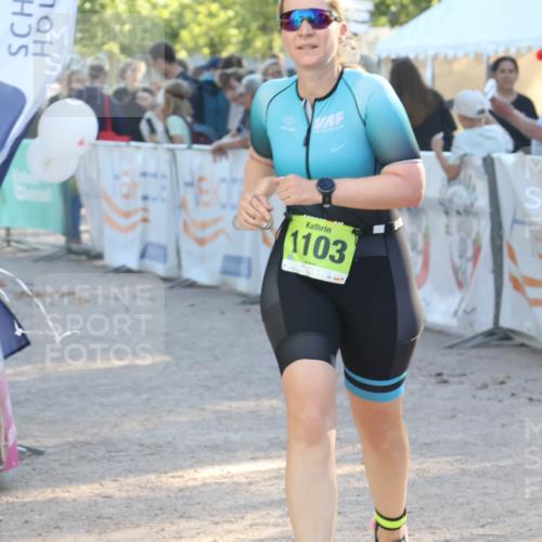 07.09.2025 - 19. Norderstedt Triathlon Luisa Fischer http://msf.ph/oto/8739017 07.09.2025 16:49:10 Ziel 399, 1103, 1497, 1589 meine-sportfotos.de