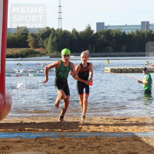 07.09.2025 - 19. Norderstedt Triathlon Luisa Fischer http://msf.ph/oto/8739043 07.09.2025 09:28:27 Schwimmen 553, 557, 633 meine-sportfotos.de