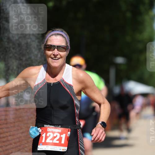 07.09.2025 - 19. Norderstedt Triathlon Michael Strokosch http://msf.ph/oto/8739045 07.09.2025 13:05:51 Laufen 288, 1221, 1237, 1296, 1321 meine-sportfotos.de