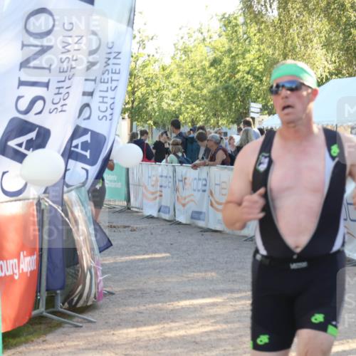 07.09.2025 - 19. Norderstedt Triathlon Luisa Fischer http://msf.ph/oto/8739052 07.09.2025 16:49:17 Ziel 1053, 1103, 1497, 1551 meine-sportfotos.de