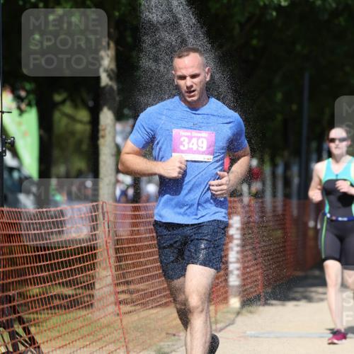 07.09.2025 - 19. Norderstedt Triathlon Michael Strokosch http://msf.ph/oto/8739053 07.09.2025 13:47:32 Laufen 240, 349 meine-sportfotos.de