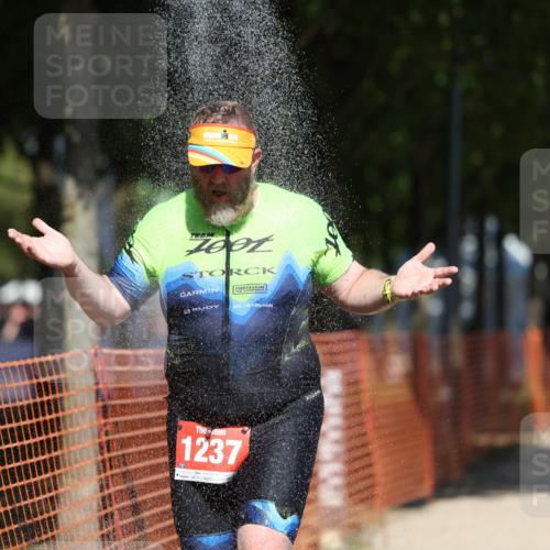 07.09.2025 - 19. Norderstedt Triathlon Michael Strokosch http://msf.ph/oto/8739088 07.09.2025 13:05:53 Laufen 288, 1221, 1237, 1260, 1296, 1321 meine-sportfotos.de