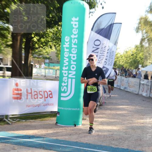 07.09.2025 - 19. Norderstedt Triathlon Luisa Fischer http://msf.ph/oto/8739105 07.09.2025 16:49:21 Ziel 1053, 1551, 1588 meine-sportfotos.de