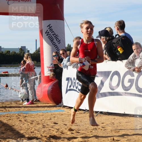 07.09.2025 - 19. Norderstedt Triathlon Luisa Fischer http://msf.ph/oto/8739169 07.09.2025 09:28:44 Schwimmen 583 meine-sportfotos.de