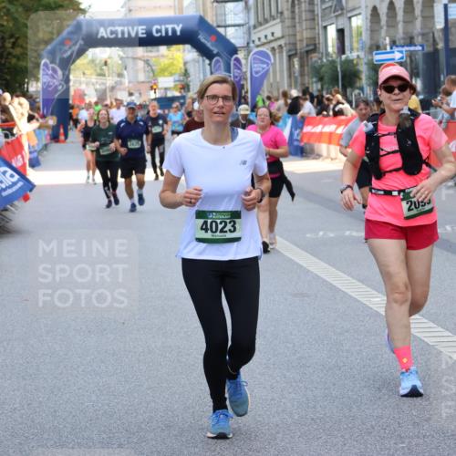07.09.2025 - BARMER Alsterlauf Strokosch-Dieckow http://msf.ph/oto/8739199 07.09.2025 10:18:53 Ziel 2024, 2189, 2725, 3291, 3292, 3399, 3400, 3581, 3882, 4060, 4207, 4284, 4390, 4410, 4438, 4459, 5622, 5706, 5712 meine-sportfotos.de