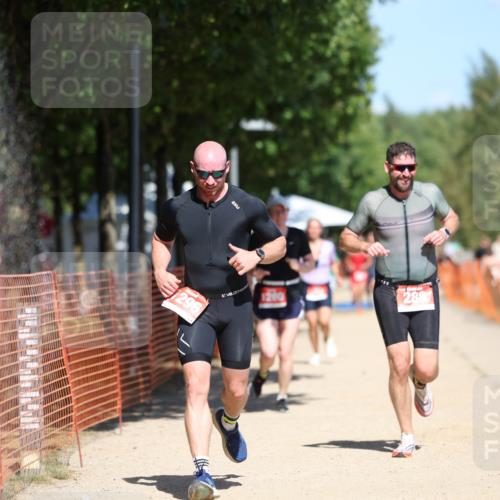 07.09.2025 - 19. Norderstedt Triathlon Michael Strokosch http://msf.ph/oto/8739216 07.09.2025 13:05:56 Laufen 288, 293, 1260, 1296 meine-sportfotos.de