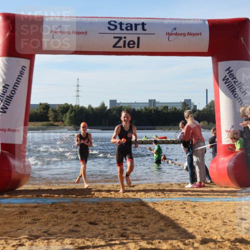 07.09.2025 - 19. Norderstedt Triathlon Luisa Fischer http://msf.ph/oto/8739222 07.09.2025 09:29:10 Schwimmen 586, 594, 600 meine-sportfotos.de
