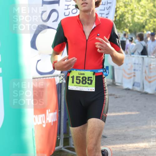 07.09.2025 - 19. Norderstedt Triathlon Luisa Fischer http://msf.ph/oto/8739263 07.09.2025 16:50:18 Ziel 1585, 1607 meine-sportfotos.de