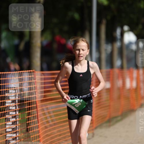 07.09.2025 - 19. Norderstedt Triathlon Michael Strokosch http://msf.ph/oto/8739275 07.09.2025 10:54:59 Laufen 78, 676 meine-sportfotos.de