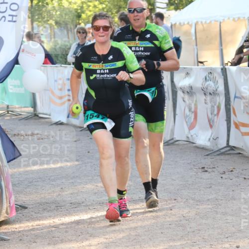 07.09.2025 - 19. Norderstedt Triathlon Luisa Fischer http://msf.ph/oto/8739314 07.09.2025 16:50:44 Ziel 1524, 1547 meine-sportfotos.de