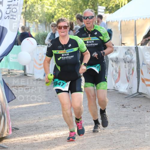 07.09.2025 - 19. Norderstedt Triathlon Luisa Fischer http://msf.ph/oto/8739319 07.09.2025 16:50:44 Ziel 1524, 1547 meine-sportfotos.de