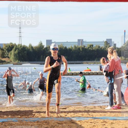 07.09.2025 - 19. Norderstedt Triathlon Luisa Fischer http://msf.ph/oto/8739327 07.09.2025 09:29:20 Schwimmen 562, 570, 586, 594, 600, 604, 613 meine-sportfotos.de