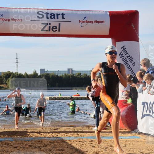 07.09.2025 - 19. Norderstedt Triathlon Luisa Fischer http://msf.ph/oto/8739346 07.09.2025 09:29:21 Schwimmen 562, 570, 586, 594, 604, 606, 613 meine-sportfotos.de