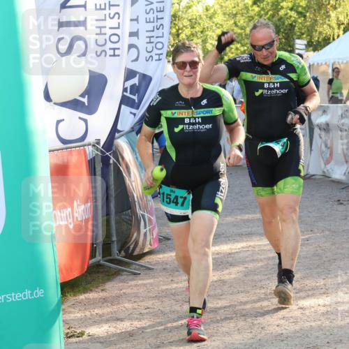 07.09.2025 - 19. Norderstedt Triathlon Luisa Fischer http://msf.ph/oto/8739347 07.09.2025 16:50:46 Ziel 1524, 1547 meine-sportfotos.de