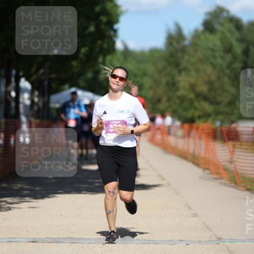 07.09.2025 - 19. Norderstedt Triathlon Michael Strokosch http://msf.ph/oto/8739354 07.09.2025 13:48:05 Laufen 316, 352 meine-sportfotos.de