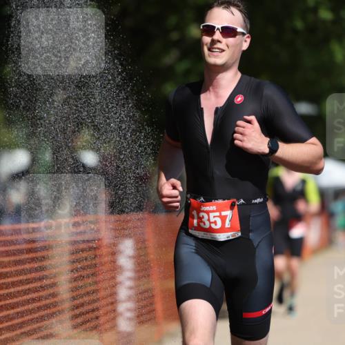 07.09.2025 - 19. Norderstedt Triathlon Michael Strokosch http://msf.ph/oto/8739366 07.09.2025 12:30:00 Laufen 261, 279, 1357 meine-sportfotos.de