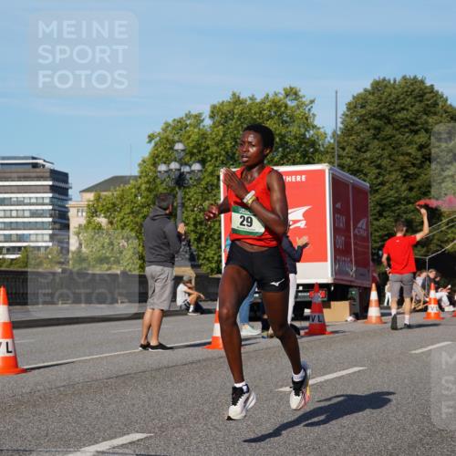 07.09.2025 - BARMER Alsterlauf Yannick Fuchs http://msf.ph/oto/8739369 07.09.2025 09:26:04 Laufen 29 meine-sportfotos.de