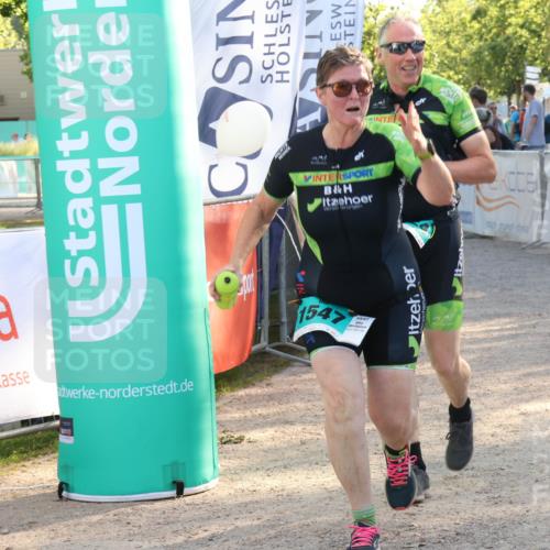 07.09.2025 - 19. Norderstedt Triathlon Luisa Fischer http://msf.ph/oto/8739372 07.09.2025 16:50:47 Ziel 1524, 1547, 1562 meine-sportfotos.de