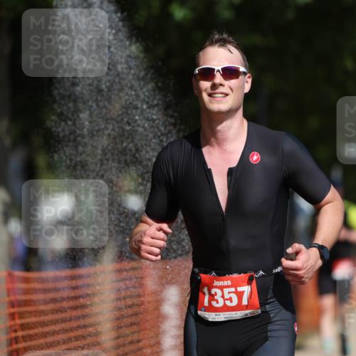 07.09.2025 - 19. Norderstedt Triathlon Michael Strokosch http://msf.ph/oto/8739382 07.09.2025 12:30:00 Laufen 261, 279, 1357 meine-sportfotos.de