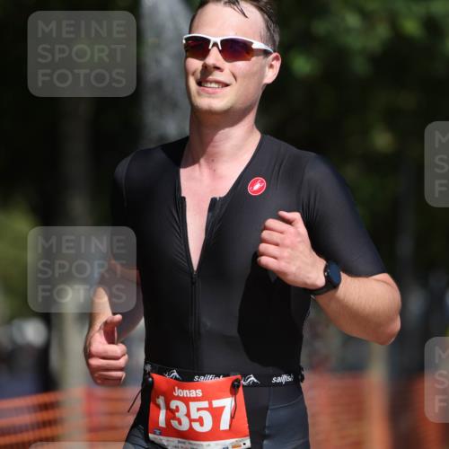 07.09.2025 - 19. Norderstedt Triathlon Michael Strokosch http://msf.ph/oto/8739400 07.09.2025 12:30:01 Laufen 261, 279, 1357 meine-sportfotos.de