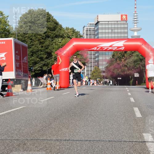 07.09.2025 - BARMER Alsterlauf Yannick Fuchs http://msf.ph/oto/8739445 07.09.2025 09:26:08 Laufen 5472 meine-sportfotos.de