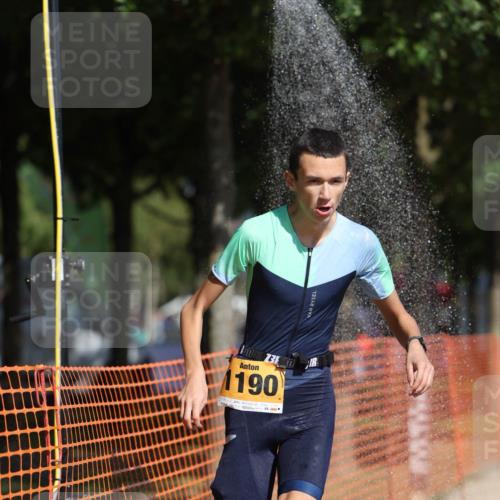 07.09.2025 - 19. Norderstedt Triathlon Michael Strokosch http://msf.ph/oto/8739461 07.09.2025 11:51:14 Laufen 1190, 1198, 1207 meine-sportfotos.de