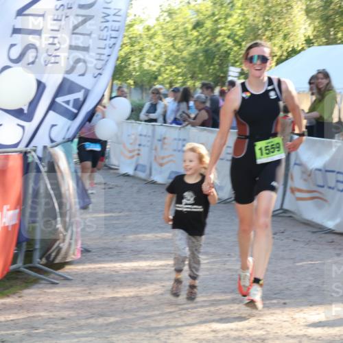 07.09.2025 - 19. Norderstedt Triathlon Luisa Fischer http://msf.ph/oto/8739485 07.09.2025 16:50:57 Ziel 1559, 1562 meine-sportfotos.de
