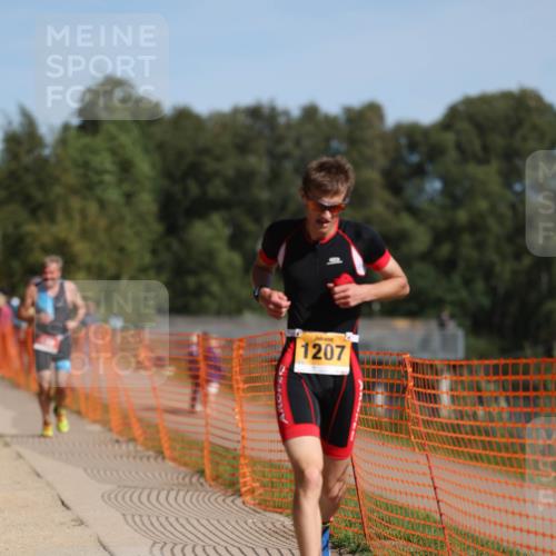 07.09.2025 - 19. Norderstedt Triathlon Michael Strokosch http://msf.ph/oto/8739490 07.09.2025 11:51:18 Laufen 152, 1190, 1198, 1207 meine-sportfotos.de