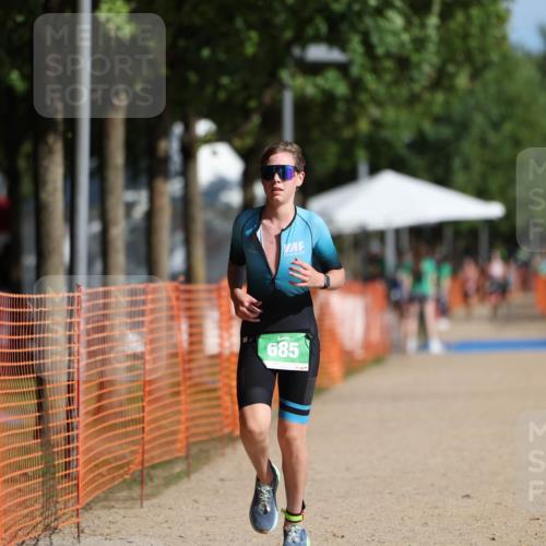 07.09.2025 - 19. Norderstedt Triathlon Michael Strokosch http://msf.ph/oto/8739524 07.09.2025 10:55:07 Laufen 685 meine-sportfotos.de