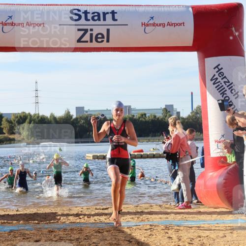 07.09.2025 - 19. Norderstedt Triathlon Luisa Fischer http://msf.ph/oto/8739528 07.09.2025 09:29:33 Schwimmen 554, 562, 563, 567, 570, 587, 588, 591, 604, 606, 613 meine-sportfotos.de